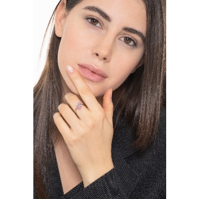 18K white gold with diamonds and pink sapphires 