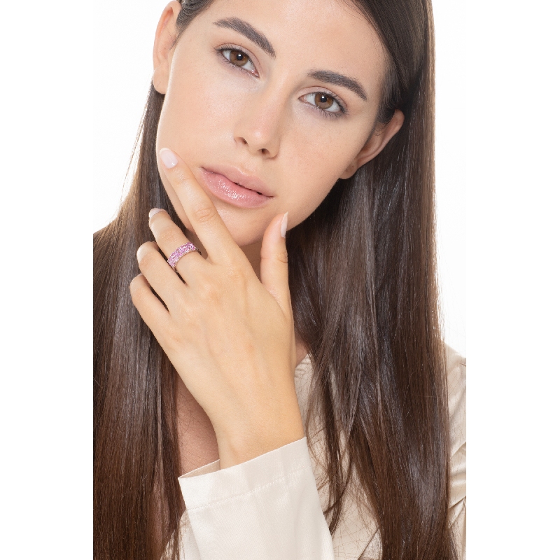 Anello in oro bianco 18k con diamanti e zaffiri rosa