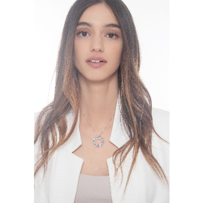 Collana a cerchio maglia groumette in oro bianco 18k con diamanti. Diametro circa 2.65 cm