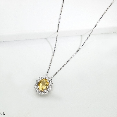 Necklace in white gold 18k with citrine pendant and diamonds