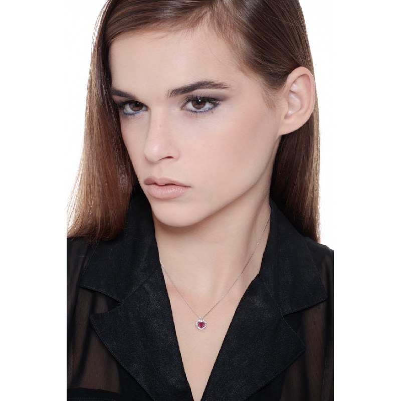 Necklace with pendant, ruby crowned by diamonds