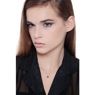 Necklace with pendant, ruby crowned by diamonds