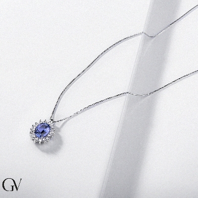 Necklace in white gold 18k with tanzanite and diamonds