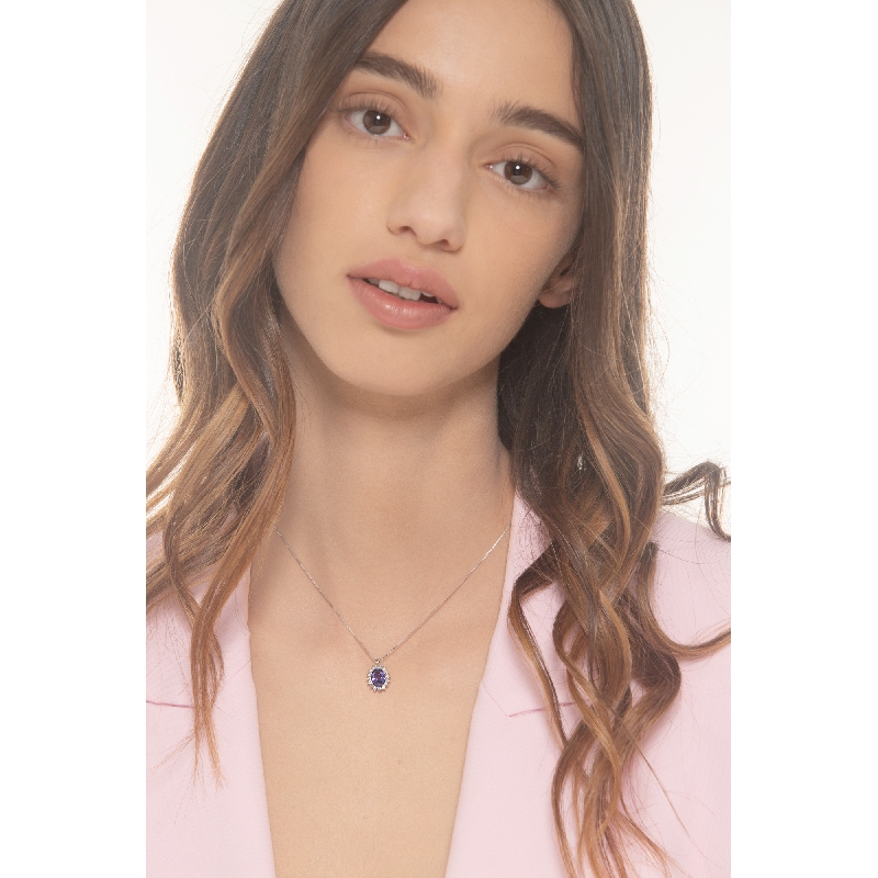 Necklace in white gold 18k with tanzanite and diamonds