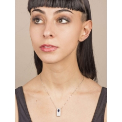 Fancy bar pendant with diamond pavè and oval blue sapphire 2