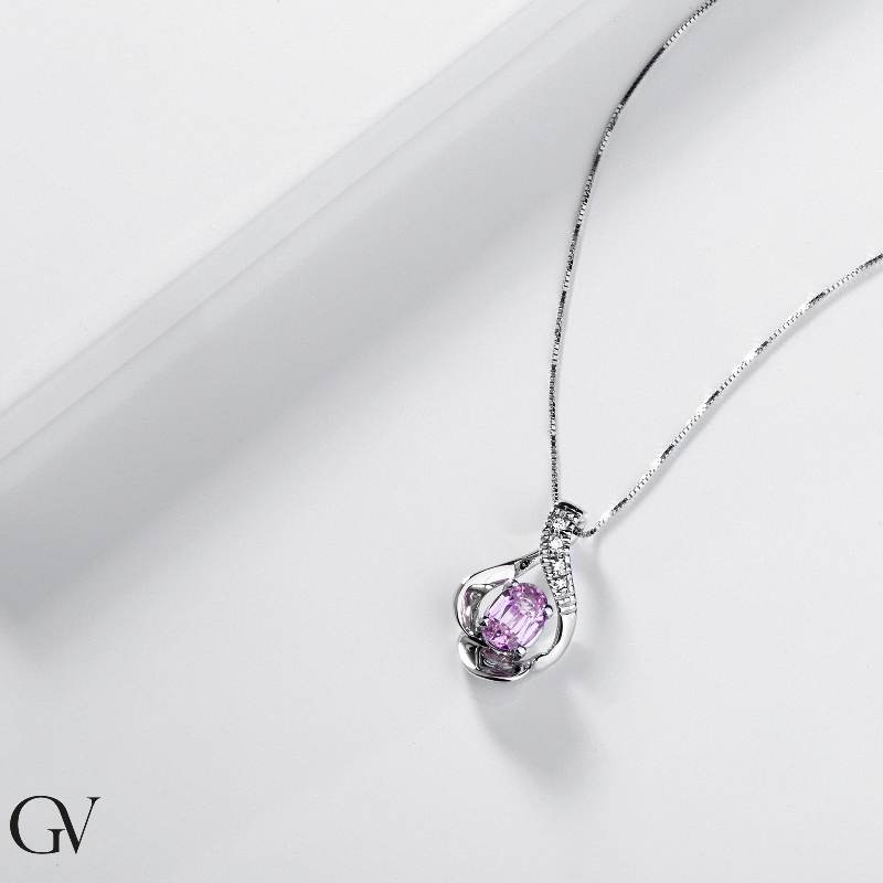 Fancy pendant with pink sapphire and diamonds