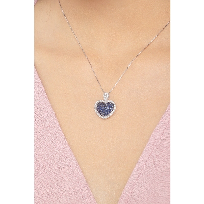 Little heart pendant with blue sapphires and diamonds