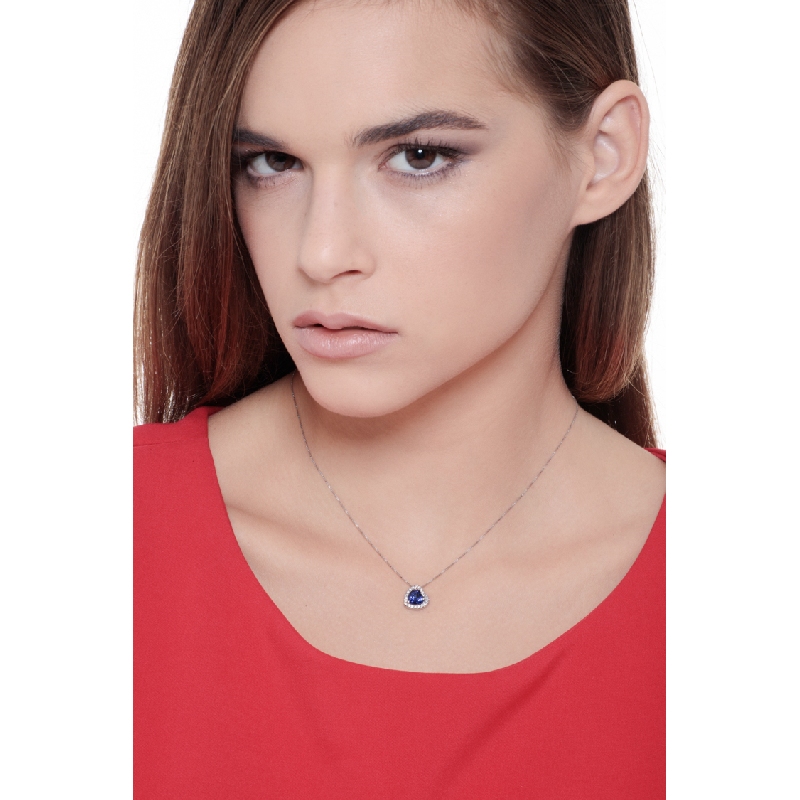 Necklace with sapphire and diamond heart pendant 
