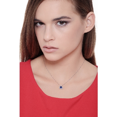 Necklace with sapphire and diamond heart pendant 