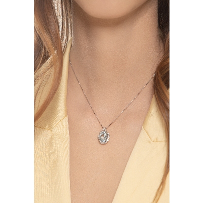 18k white gold necklace with aquamarine oval cut and diamonds 