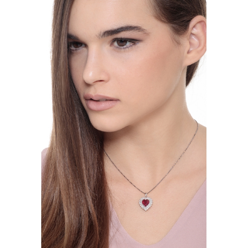 Necklace with pendant, heart cut ruby and a 2 rows of diamonds