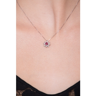 Necklace with pendant, central ruby and diamond petals