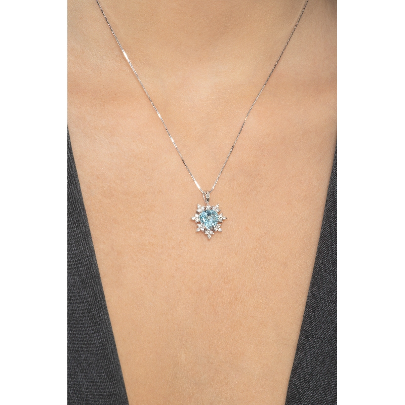 Necklace with pendant,central aquamarine and diamond petals 