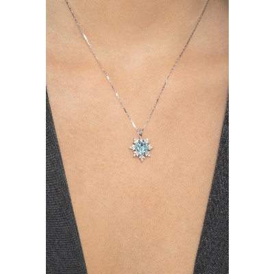 Necklace with pendant,central aquamarine and diamond petals 