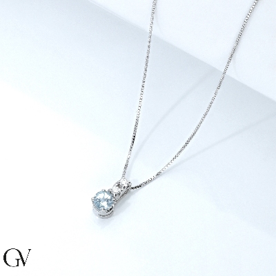 White gold 18k aquamarine and diamonds pendant 