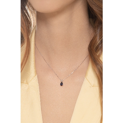 Necklace in white gold 18k with blue sapphire pear cut and diamond