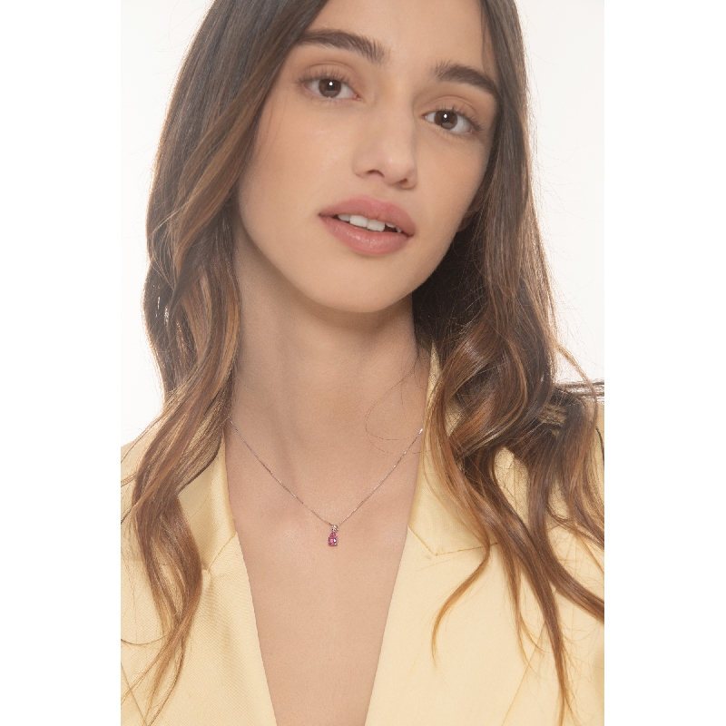 18k white gold necklace with pink sapphire pear cut and diamond