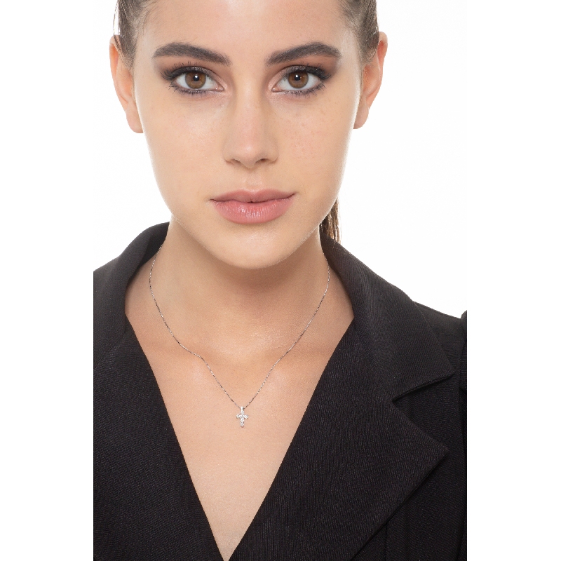 18k white gold necklace with small diamond cross pendant