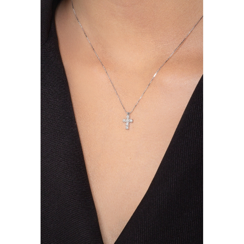 18k white gold necklace with small diamond cross pendant