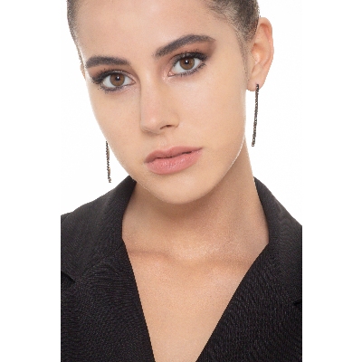 Orecchini tennis lineari in oro bianco 18k con diamanti neri