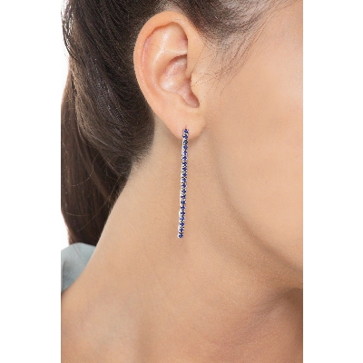 Drop tennis earrings with sapphires in 18k white gold