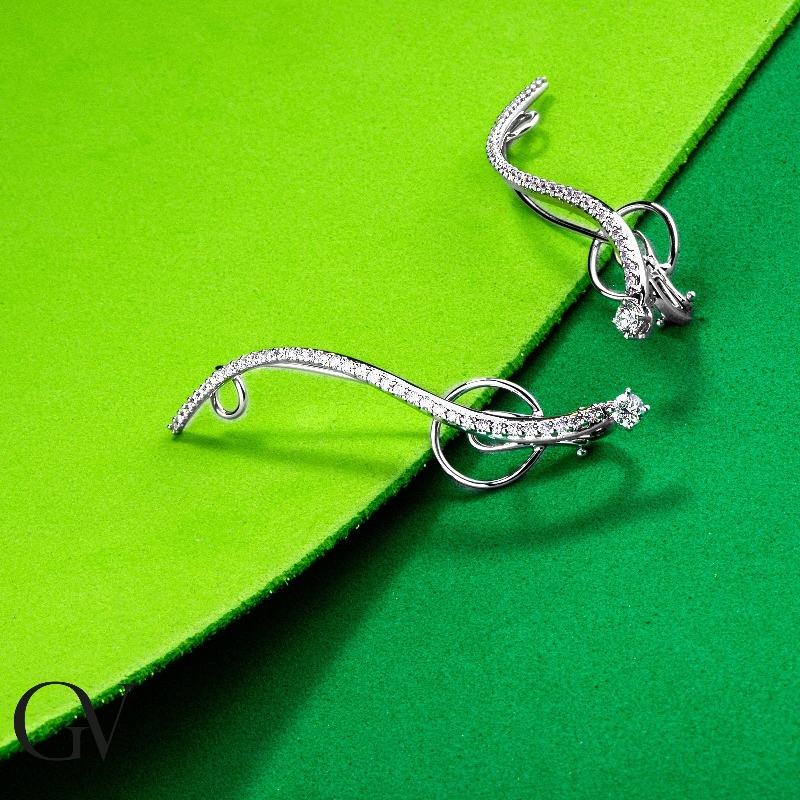 White gold 18k long drop earrings with diamonds