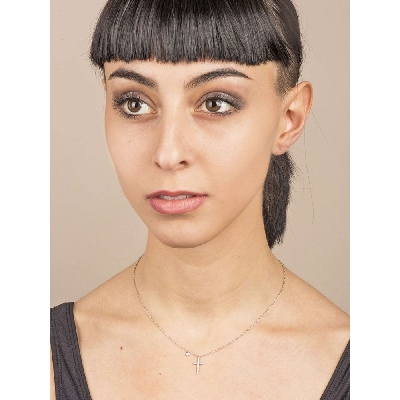 White gold 18k diamond cross pendant with solitaire 