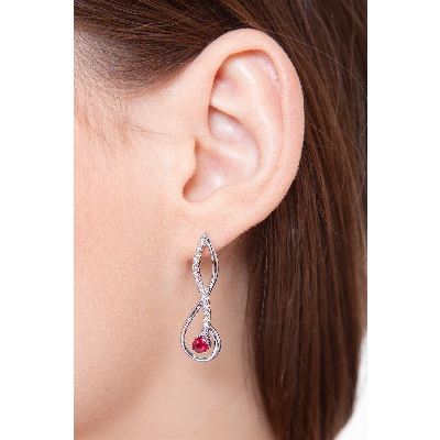 Earrings in white gold 18k with rubies and diamonds 