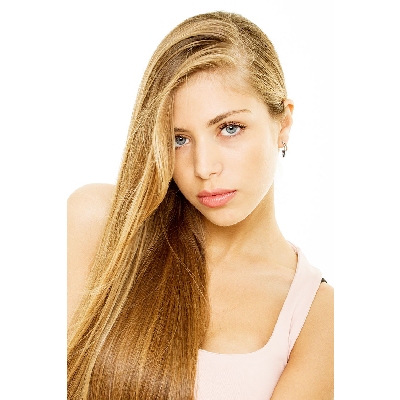 Earrings in white gold 18k with blue sapphires and diamonds