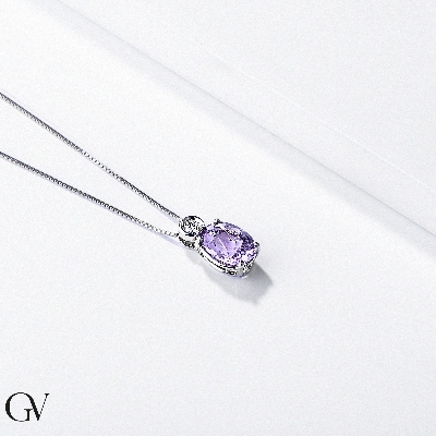 Amethyst pendant with diamond