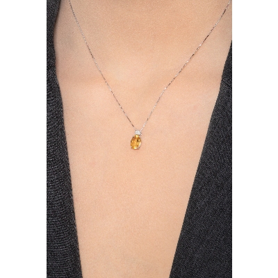 White gold 18k pendant with citrine and diamond