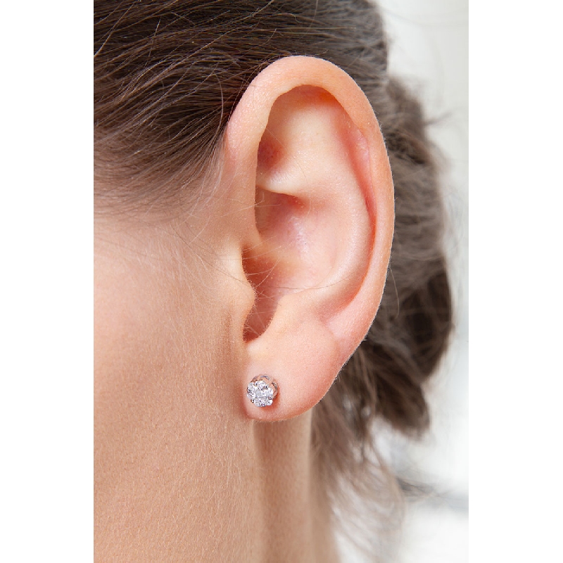 Orecchini in Oro Bianco 18k con pavè in Diamanti, ct. 0,22