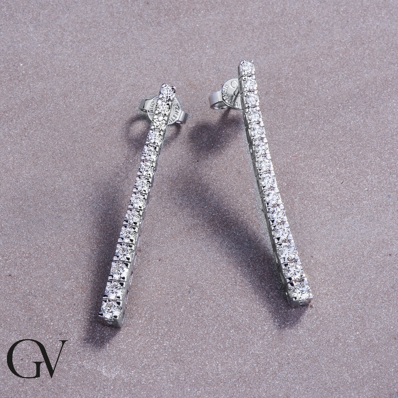 Drop tennis earrings with white diamonds