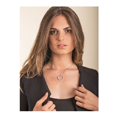 Collana con pendente a cuore in oro bianco 18k con diamanti