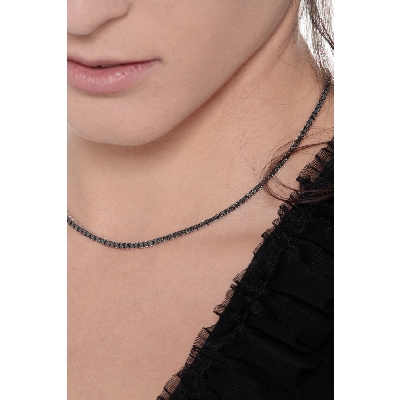 Tennis necklace in 18k white gold with black round cut diamonds
