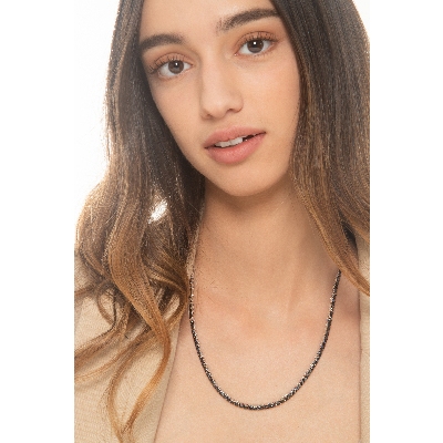 Collana tennis piramide in oro bianco 18k con diamanti neri