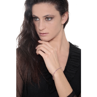 Wire top tennis bracelet with rubies