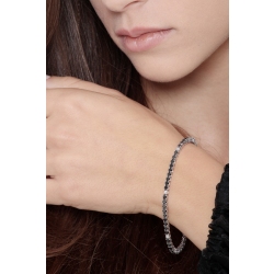 Elegant tennis bracelet with black and white diamonds 2