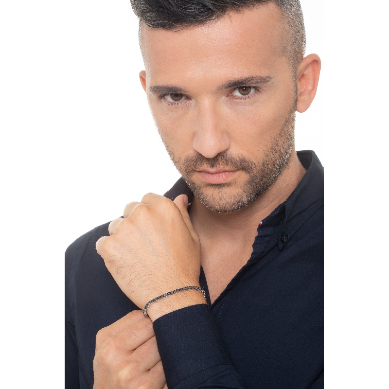 18k white gold tennis bracelet with black diamonds