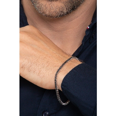 18k white gold tennis bracelet with black diamonds