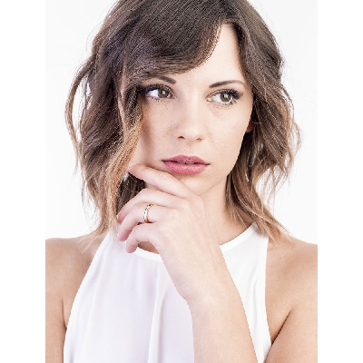 18k white and yellow anniversary ring with diamonds 