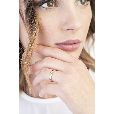 18k white and yellow anniversary ring with diamonds 