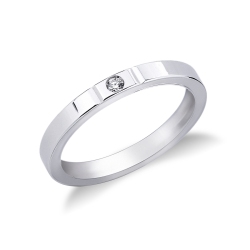 Comfort wedding ring in 18k white gold with diamond