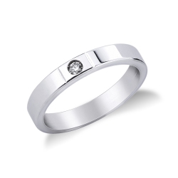 Comfortable wedding ring in 18k white gold with round cut diamond