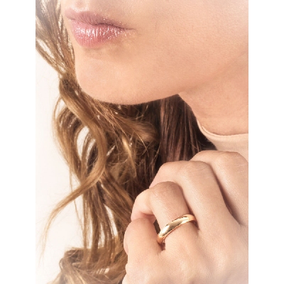 Fede Unoaerre comoda 4 mm in oro giallo 18k