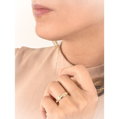 Diamond cut yellow gold 18k wedding ring 