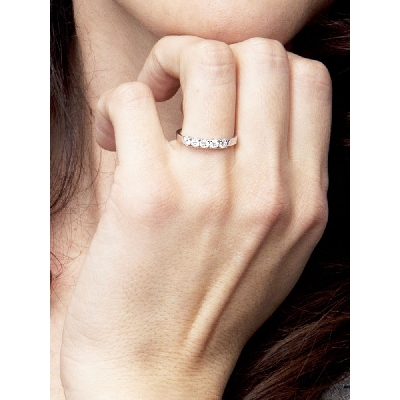 White gold 18k 5 stones diamond half eternity ring 0,35 ct