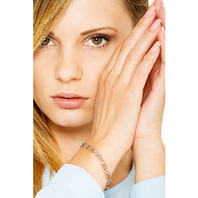 18k rose and white gold oval links bracelet with diamonds