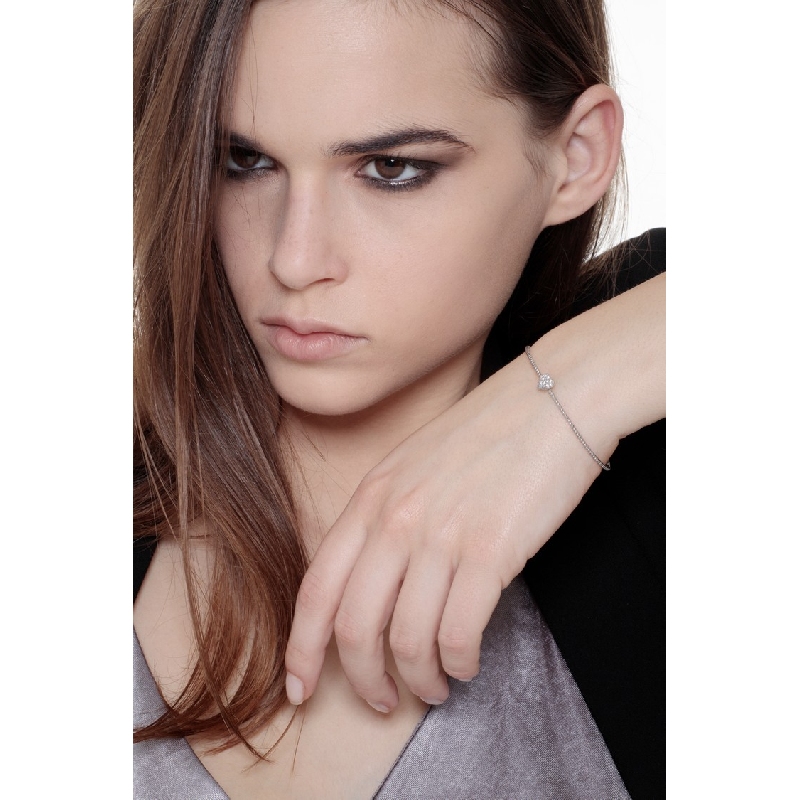 18k white gold rigid bracelet with spheres and heart with diamonds