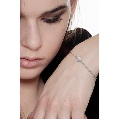 18k white gold rigid bracelet with spheres and heart with diamonds